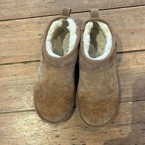 Ugg Classic Ultra Mini Short Boots Brown size 6